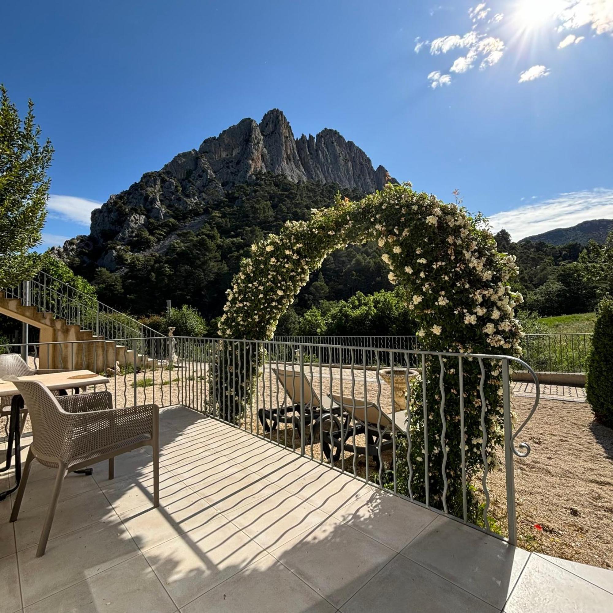 Hotel Domaine Saint Julien Buis-les-Baronnies Zewnętrze zdjęcie